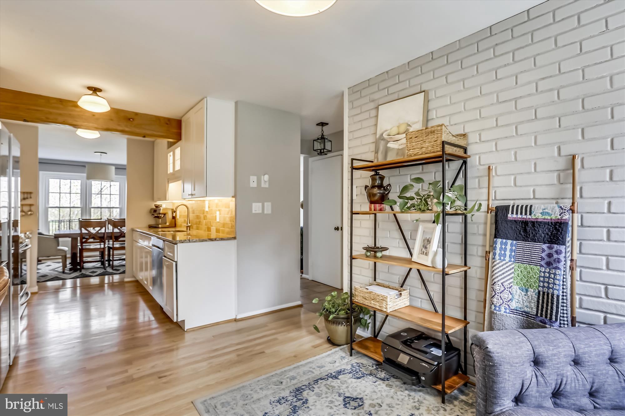 Breakfast room or use as office