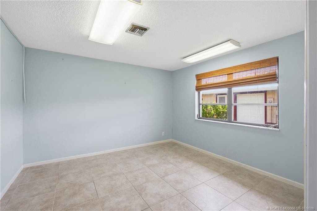 3131 Southeast Fairway West Stuart, FL 34997 - Photo 20 of 48