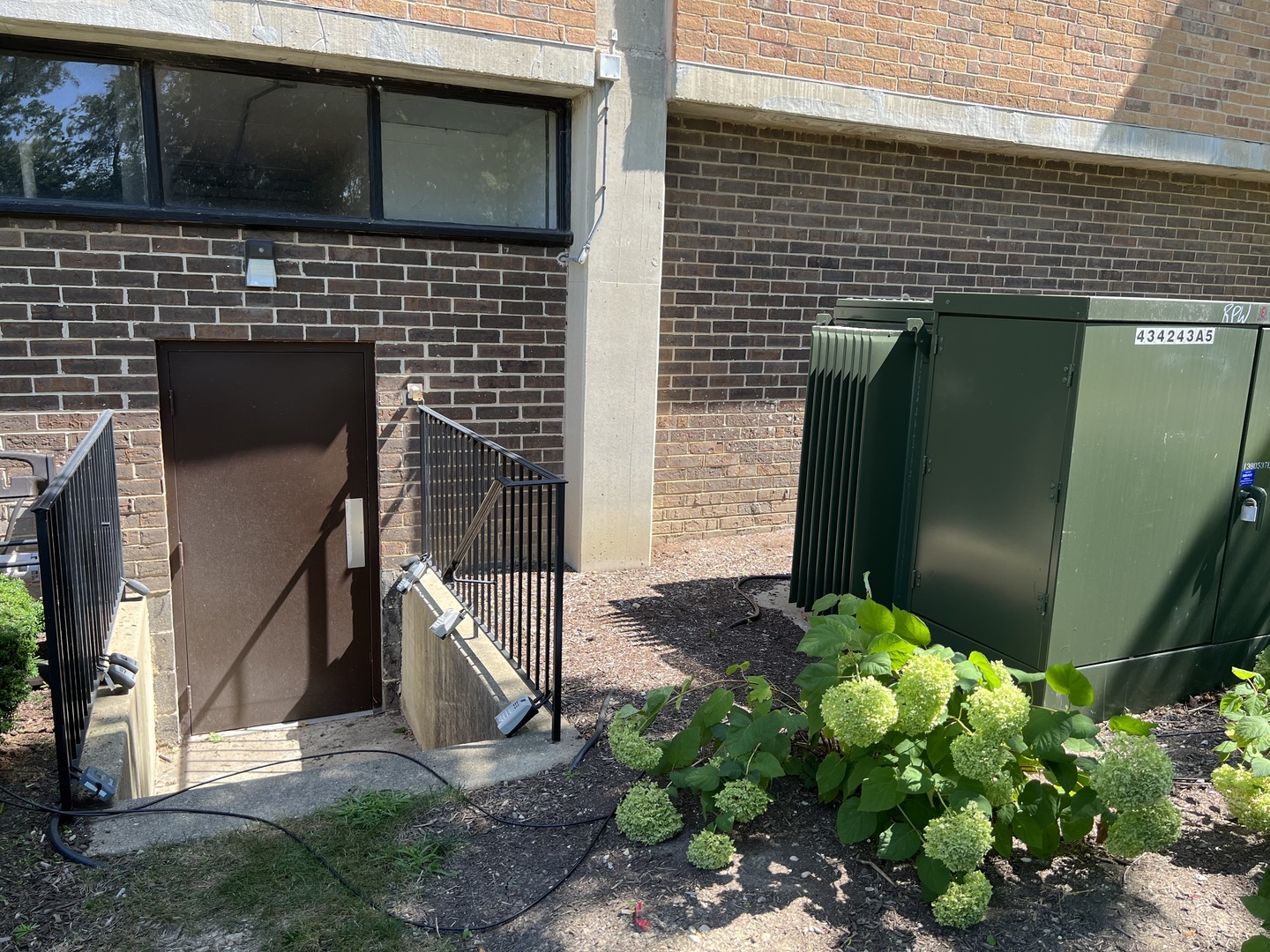 101 Bar Harbour Road, Unit 2G Schaumburg, IL 60193 - Photo 24 of 24 a front view of a house with a yard