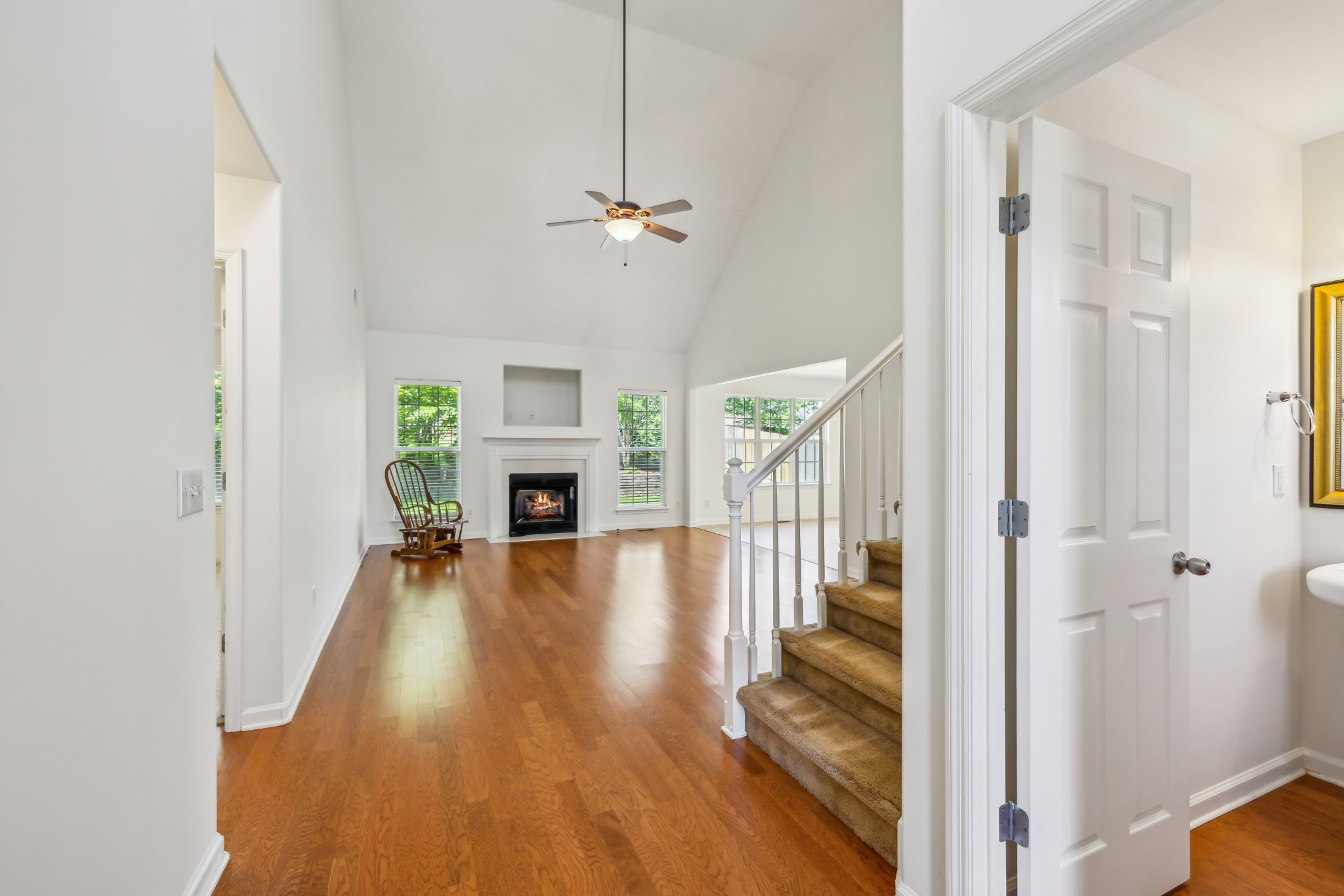 4012 Kristen Street Spring Hill, TN 37174 - Photo 2 of 25 Gallery Image 2