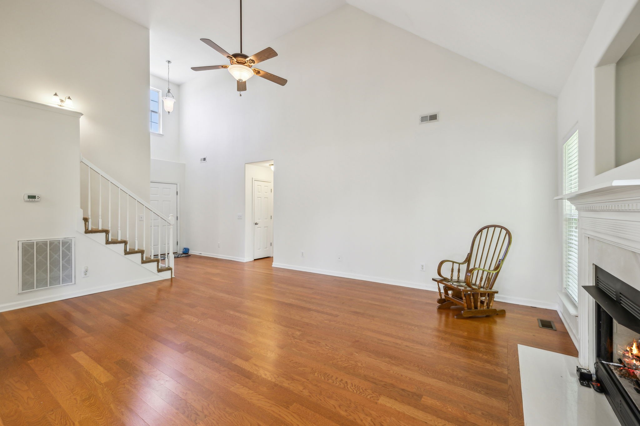 4012 Kristen Street Spring Hill, TN 37174 - Photo 4 of 25 Gallery Image 4