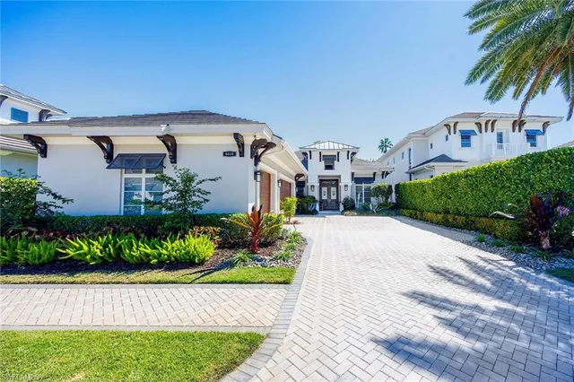 $3,399,000 | 6818 Mangrove Avenue, Naples, FL 34109