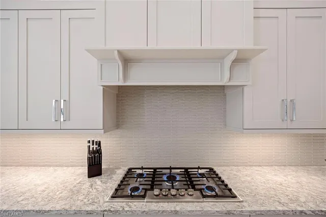 $3,399,000 | 6818 Mangrove Avenue, Naples, FL 34109