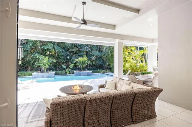 $3,399,000 | 6818 Mangrove Avenue, Naples, FL 34109