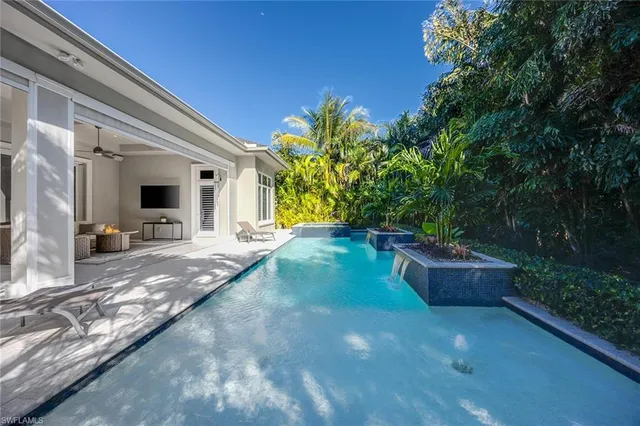 $3,399,000 | 6818 Mangrove Avenue, Naples, FL 34109