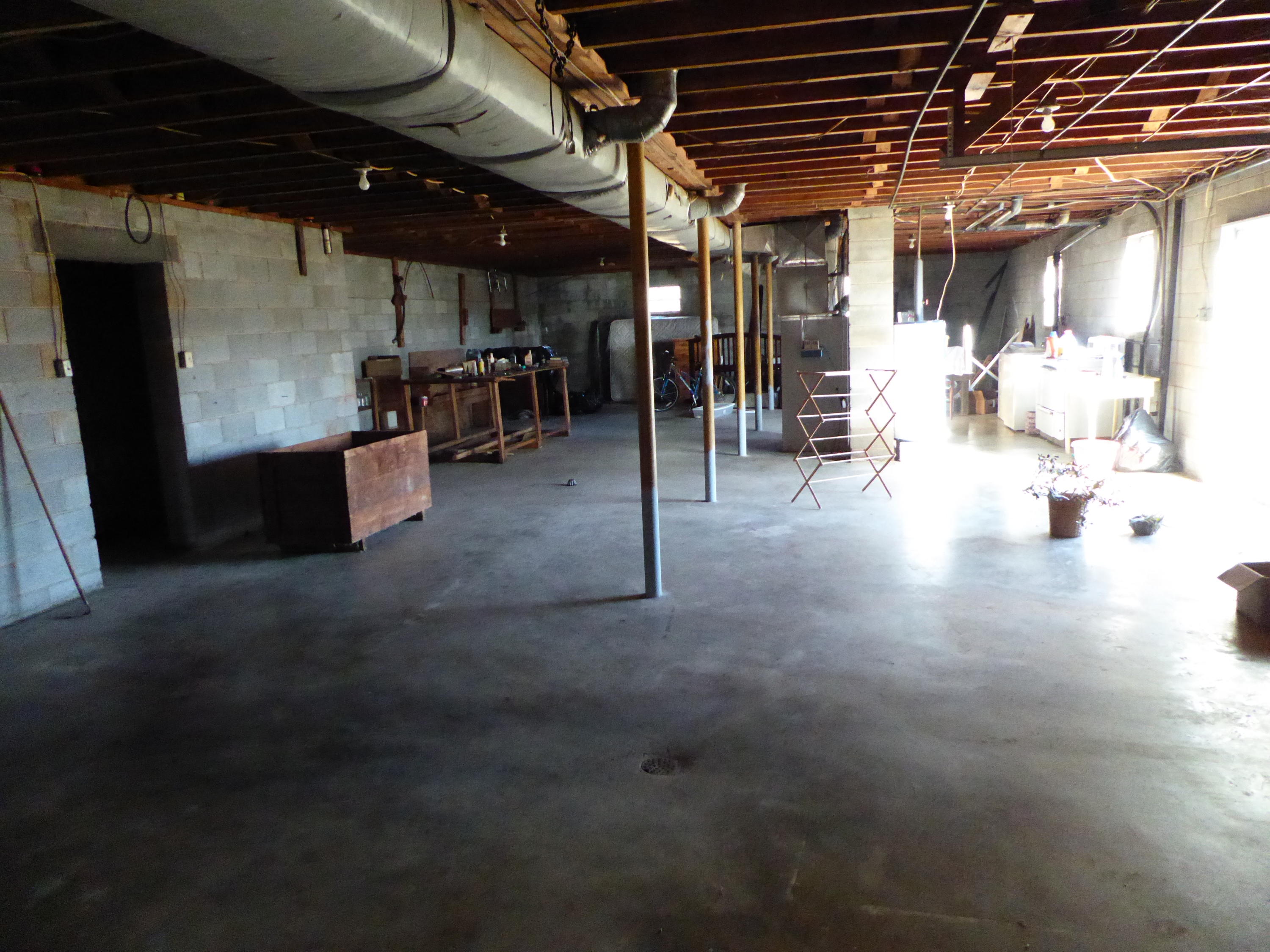 1122 Fairfield Road Henry, VA 24102 - Photo 24 of 34 19 Lower Level