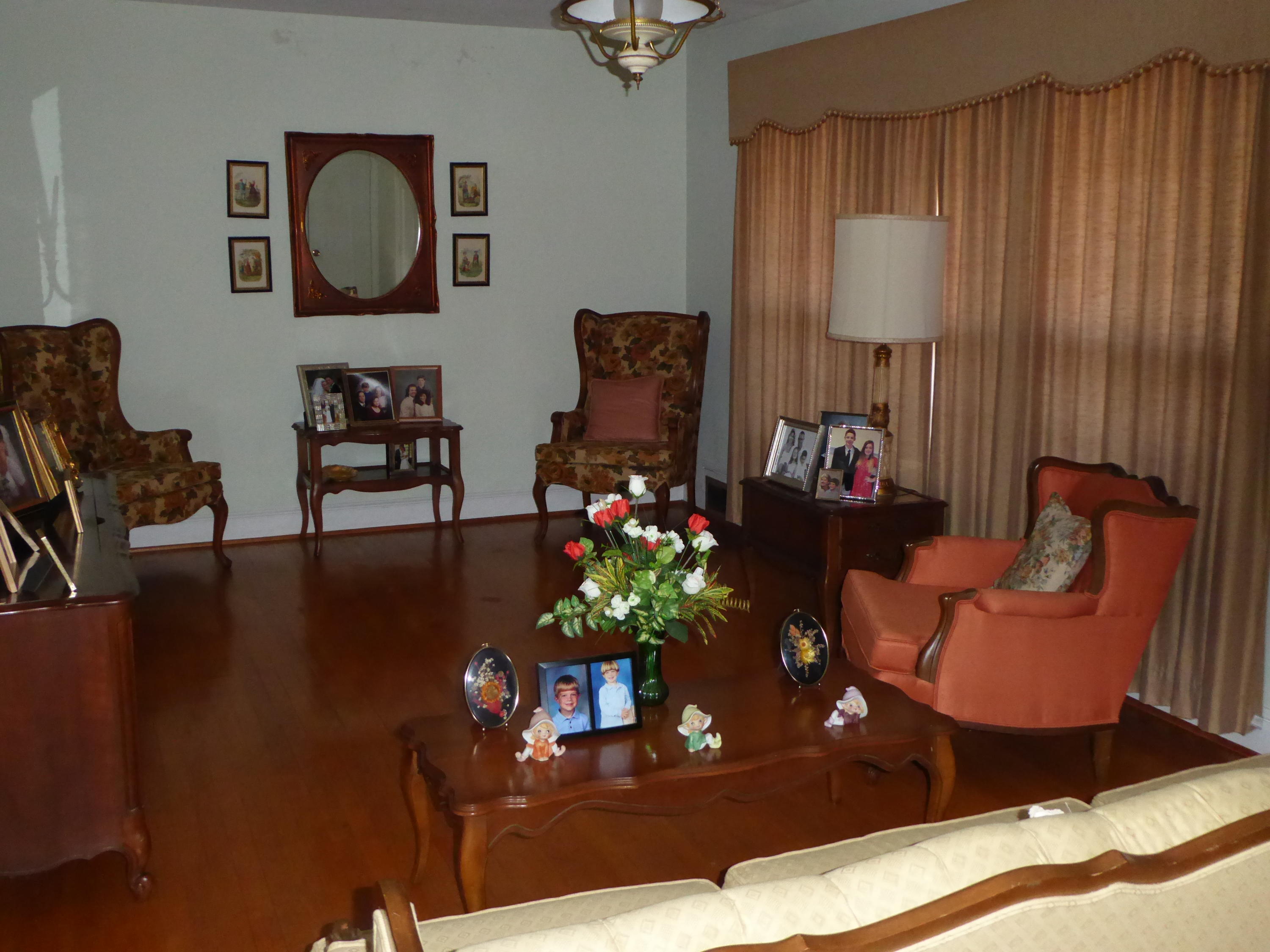 1122 Fairfield Road Henry, VA 24102 - Photo 4 of 34 4 Living Room