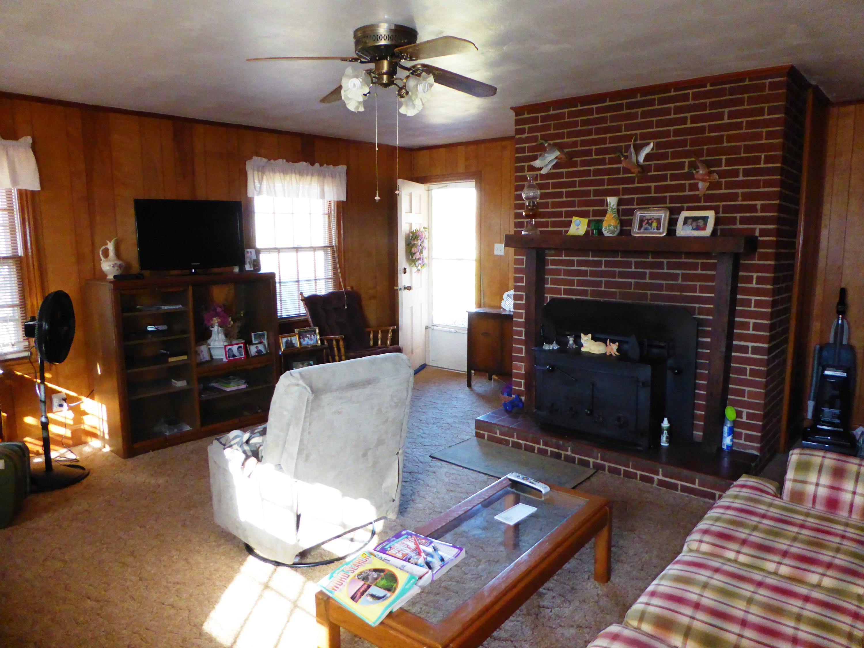 1122 Fairfield Road Henry, VA 24102 - Photo 10 of 34 9 Family Room