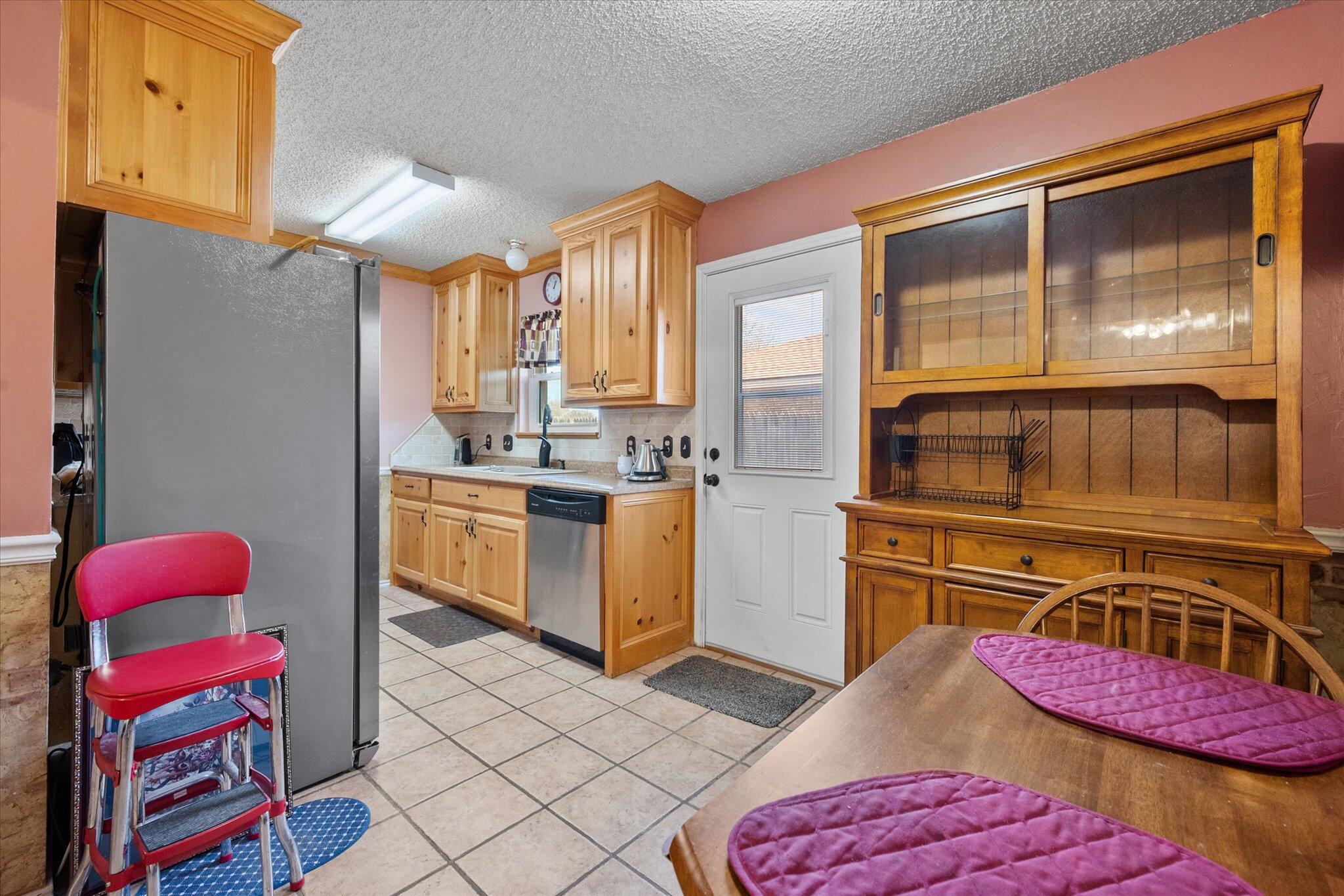 2118 84th Street Lubbock, TX 79423 - Photo 3 of 9 07-2118 84th _0595