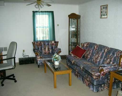 173 Grimm Road Sarver, PA 16055 - Photo 5 of 6 Living Room.