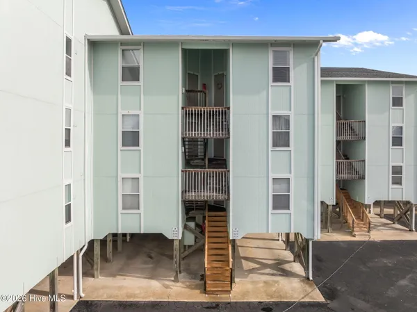$374,500 | 918 North New River Drive, Unit 314, Surf City, NC 28445