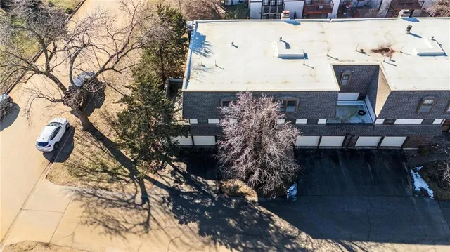 $239,900 | 10132 Locust Street, Kansas City, MO 64131