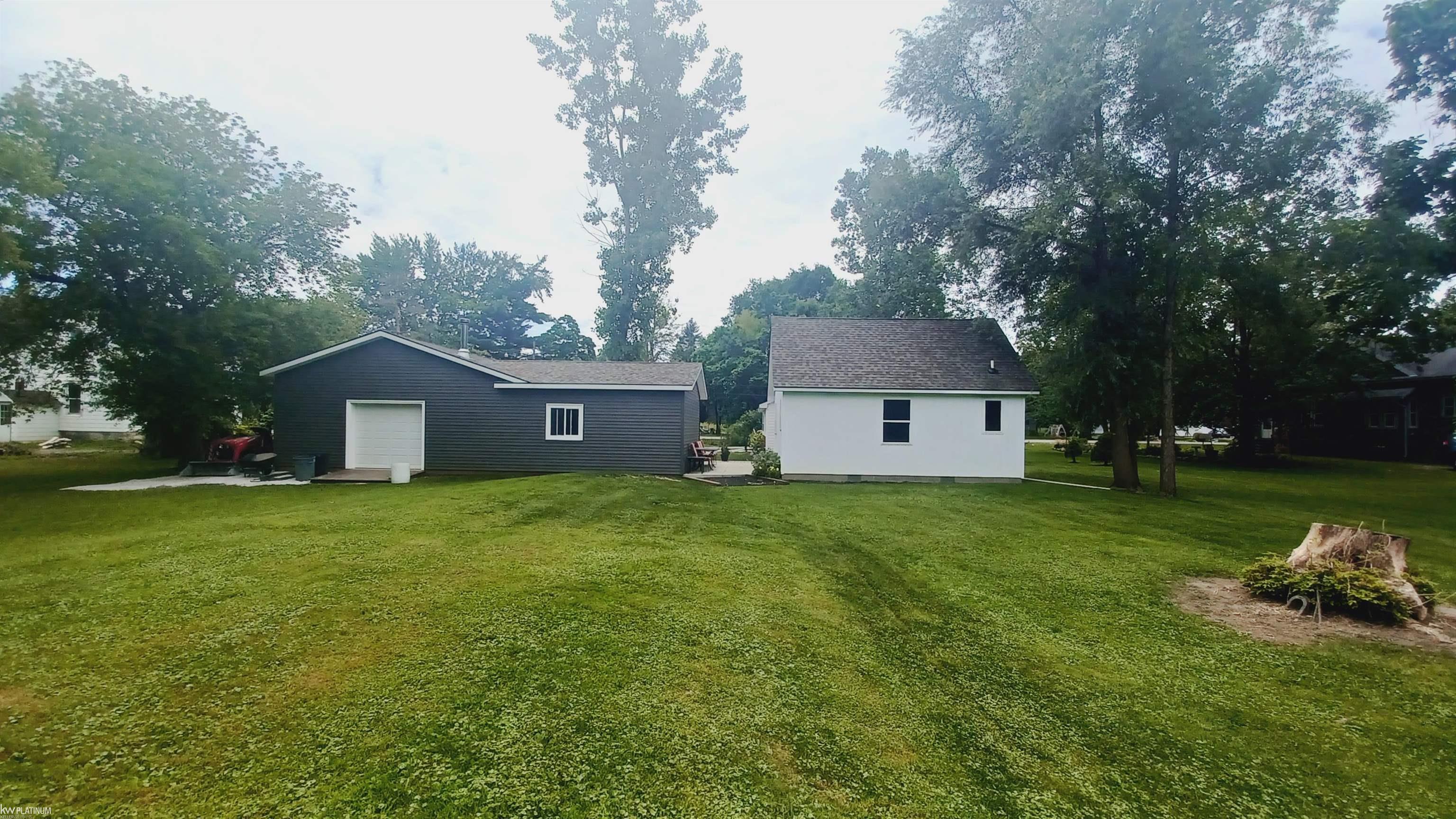 8556 Morris Road Goodells, MI 48027 - Photo 10 of 33 50120278-9.JPG