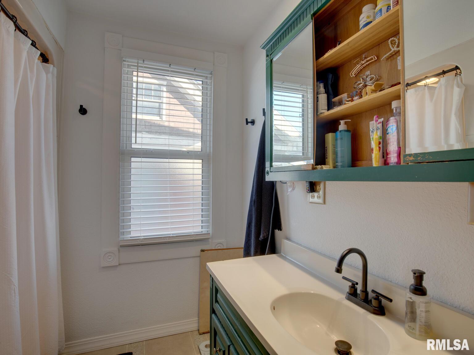 1235 North 8th Street Quincy, IL 62301 - Photo 29 of 48