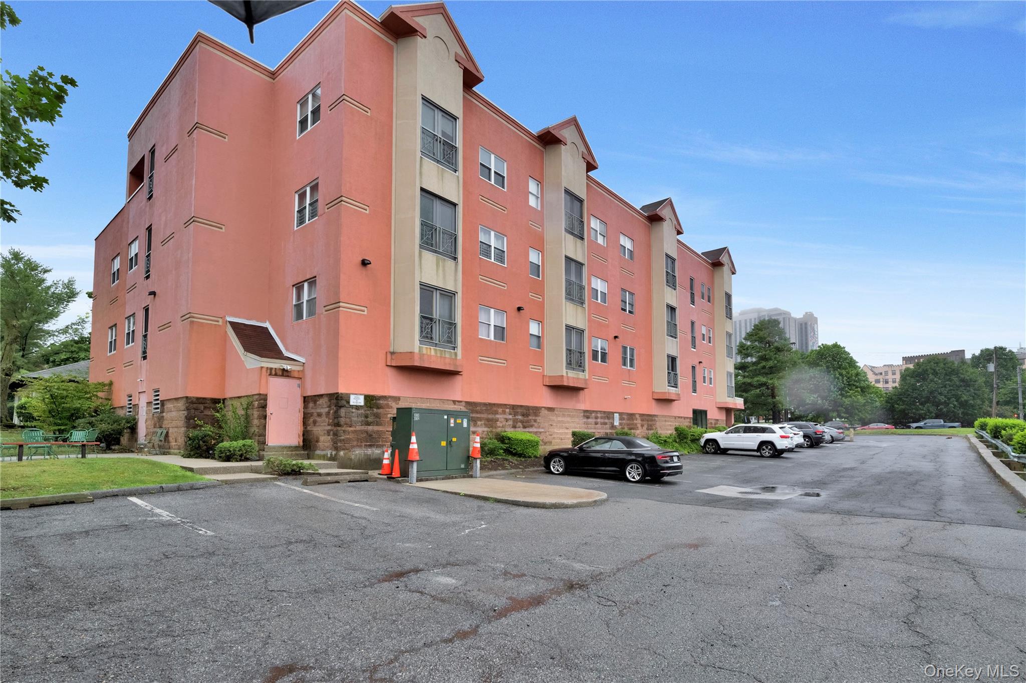 46 Union Street, Unit 2C New Rochelle, NY 10805 - Photo 2 of 16 Lovely Studio Condo just one block from NR Waterfront