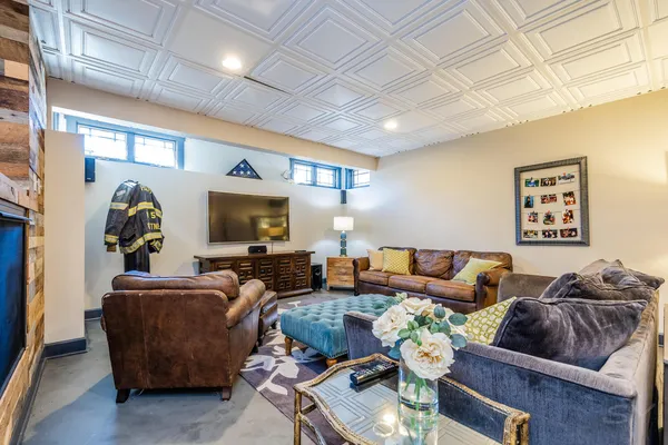 $849,900 | 12212 Richard Avenue, Palos Heights, IL 60463