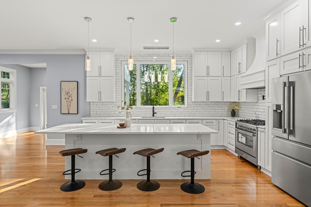 109 Bateman Street Boston, MA 02136 - Photo 6 of 40 Gallery Image 6