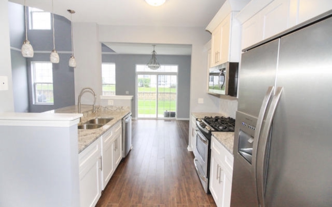 1286 West Black Wolf Road Round Lake, IL 60073 - Photo 3 of 16