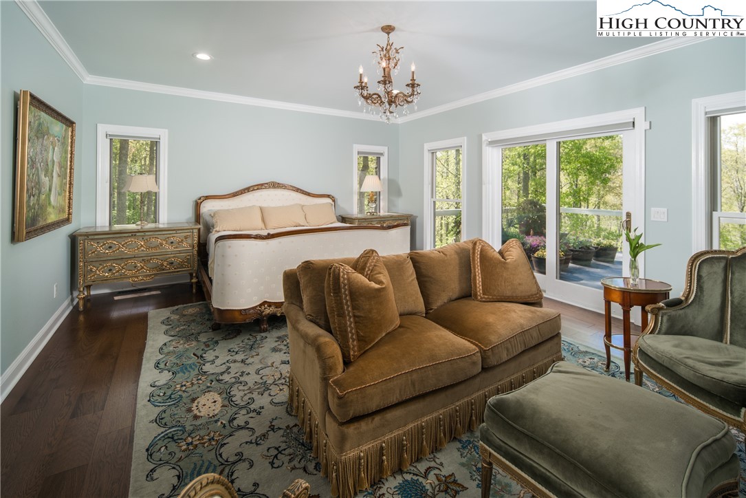 1005 Evergreen Drive Boone, NC 28607 - Photo 14 of 44 a living room with furniture and a large window