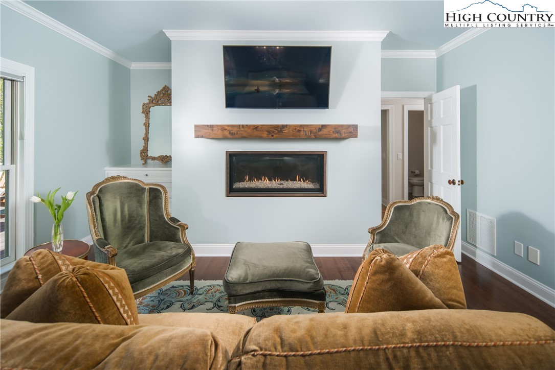 1005 Evergreen Drive Boone, NC 28607 - Photo 15 of 44 a living room with furniture and a fireplace