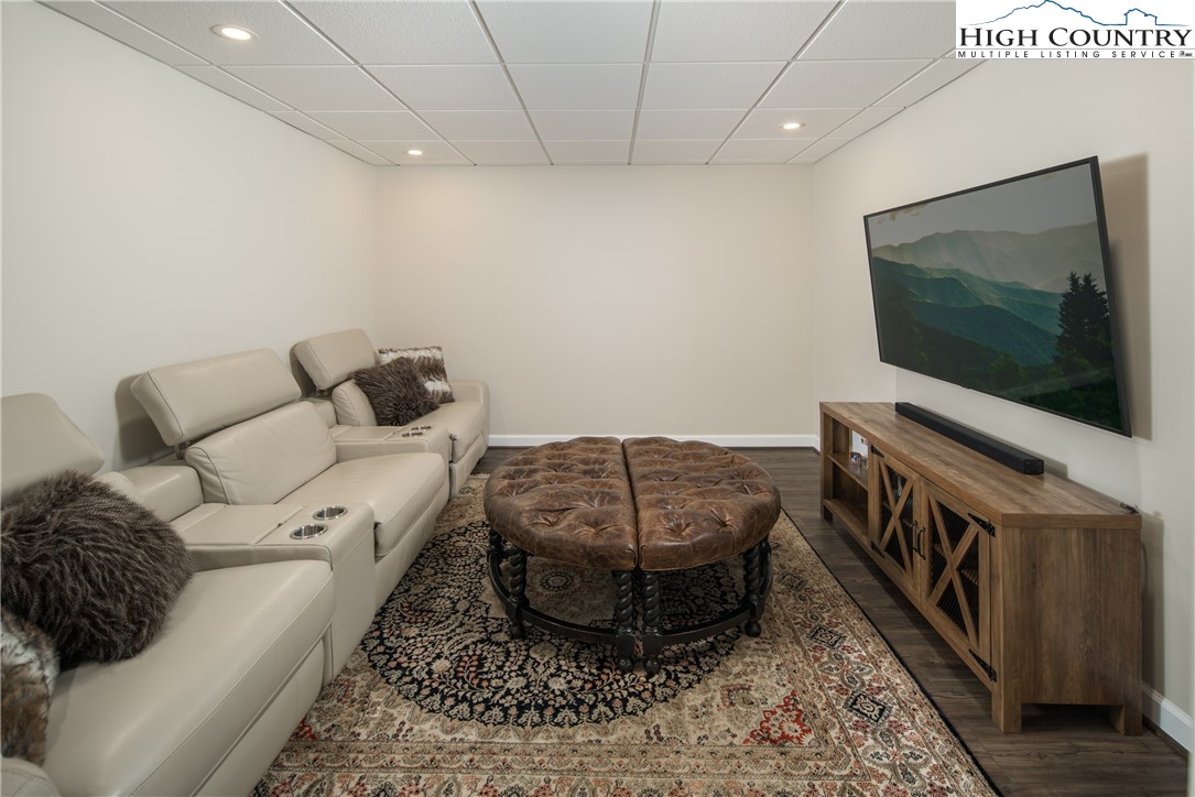 1005 Evergreen Drive Boone, NC 28607 - Photo 29 of 44 a living room with furniture and a flat screen tv
