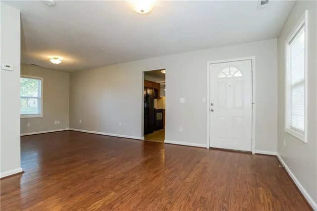 $2,165 | 8524 West 86th Street, Overland Park, KS 66212