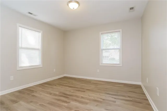 $2,165 | 8524 West 86th Street, Overland Park, KS 66212