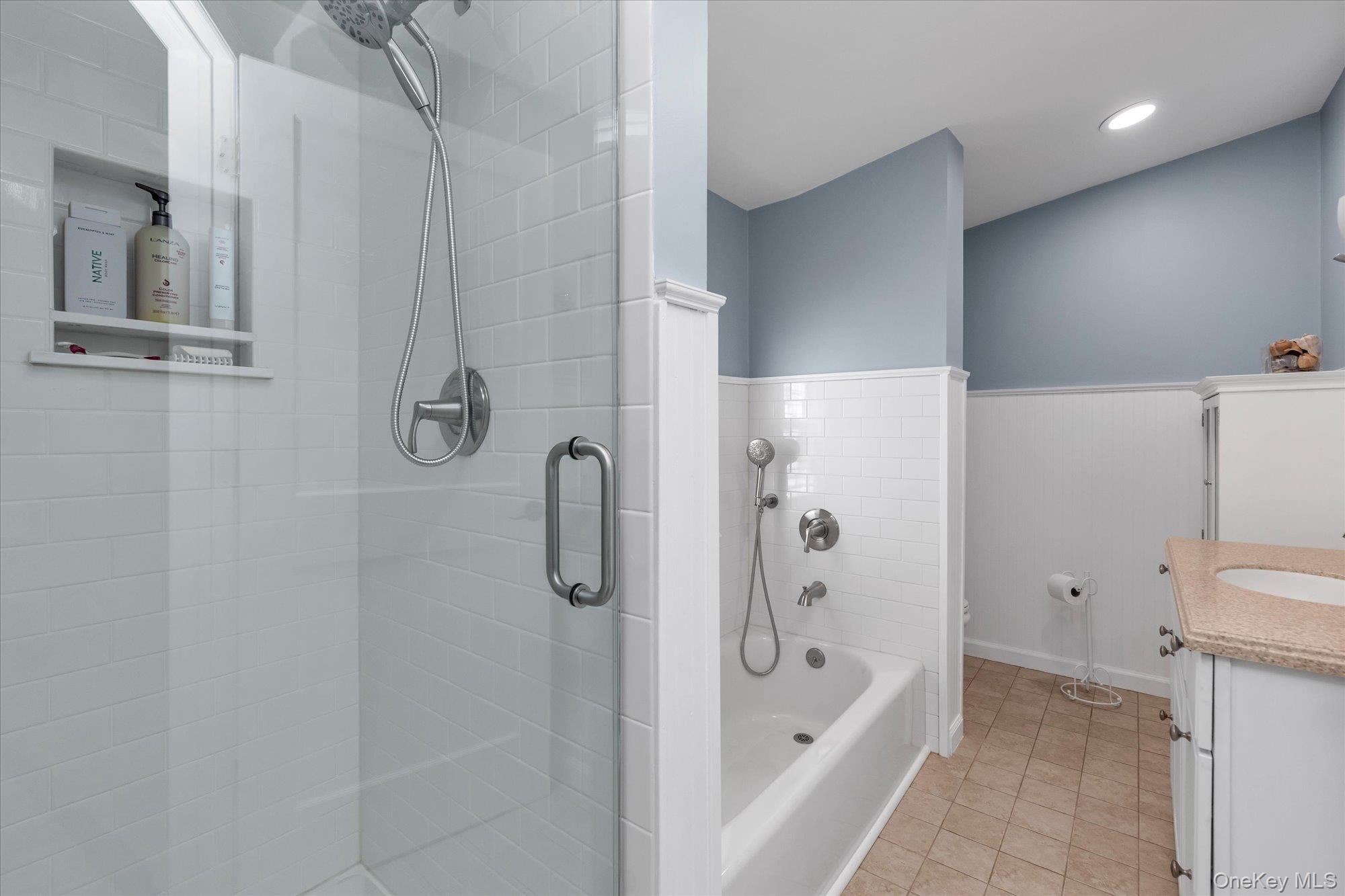 2 Inwood Road Glen Cove, NY 11542 - Photo 17 of 27