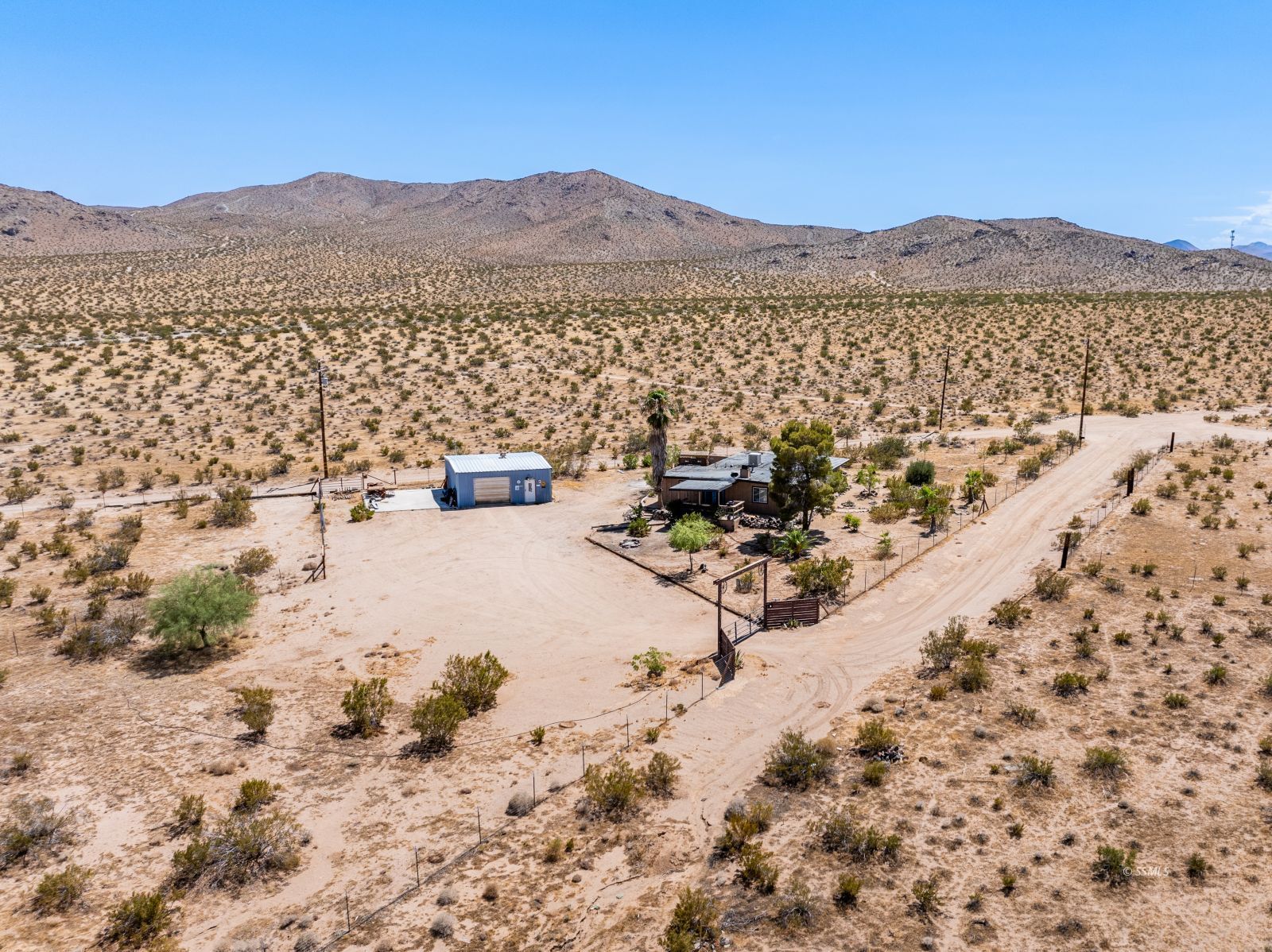 1355 Southern Way Ridgecrest, CA 93555 - Photo 41 of 43