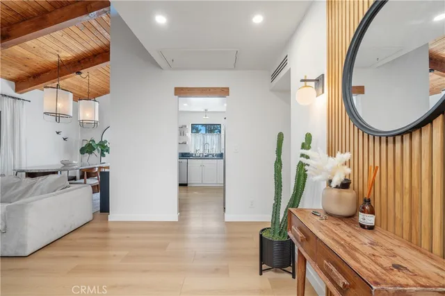 $500,000 | 20134 Leadwell Street, Unit 218, Winnetka, CA 91306