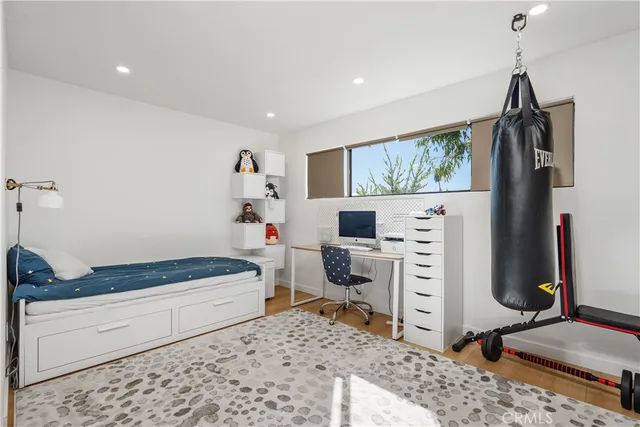 $500,000 | 20134 Leadwell Street, Unit 218, Winnetka, CA 91306