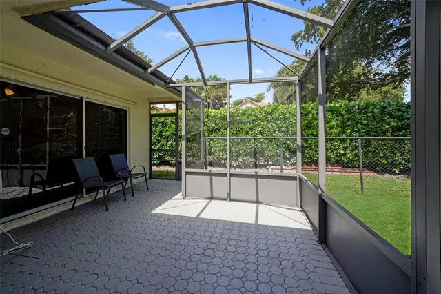 $659,900 | 2687 Oak Park Circle, Davie, FL 33328