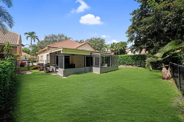 $659,900 | 2687 Oak Park Circle, Davie, FL 33328