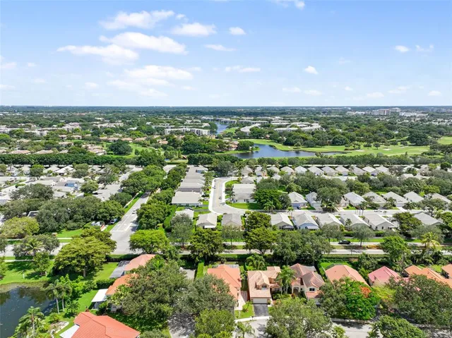 $659,900 | 2687 Oak Park Circle, Davie, FL 33328