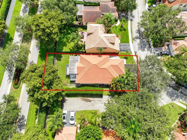 $659,900 | 2687 Oak Park Circle, Davie, FL 33328