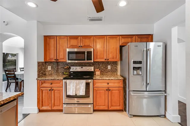 $659,900 | 2687 Oak Park Circle, Davie, FL 33328