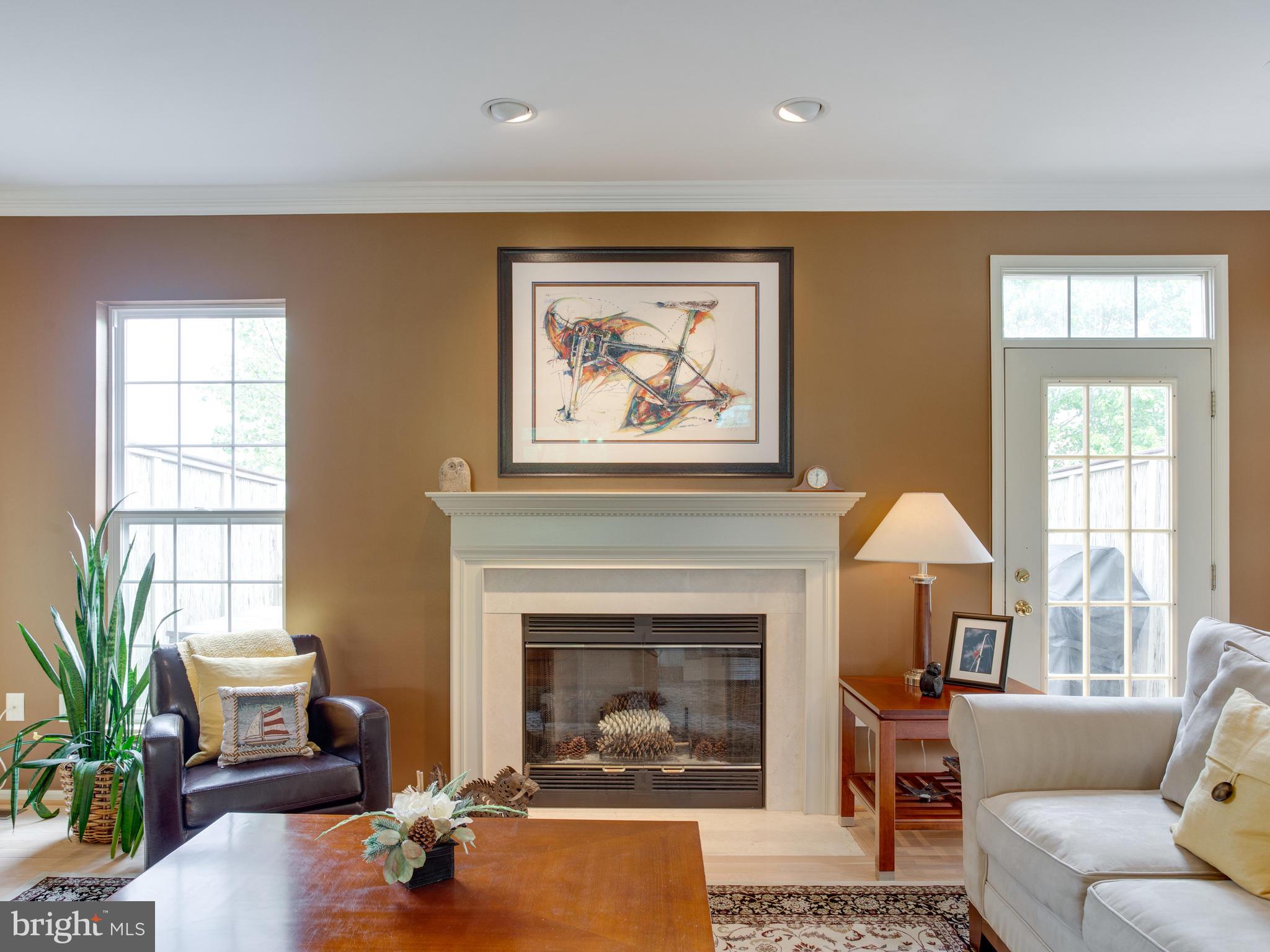 3703 Glebe Meadow Way Edgewater, MD 21037 - Photo 17 of 45 Living Room