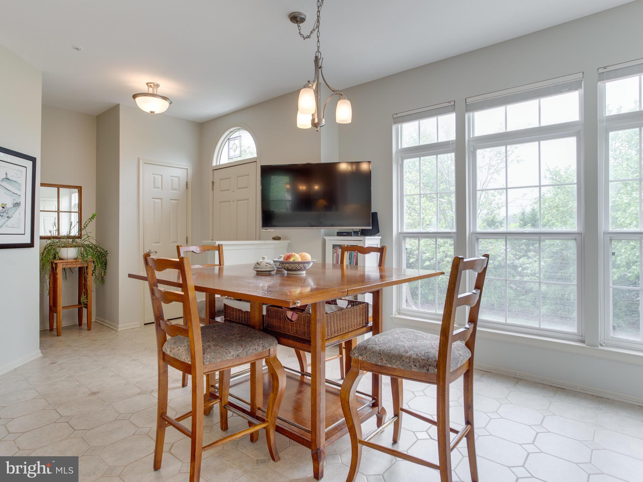 3703 Glebe Meadow Way Edgewater, MD 21037 - Photo 10 of 45 Eat-In kitchen
