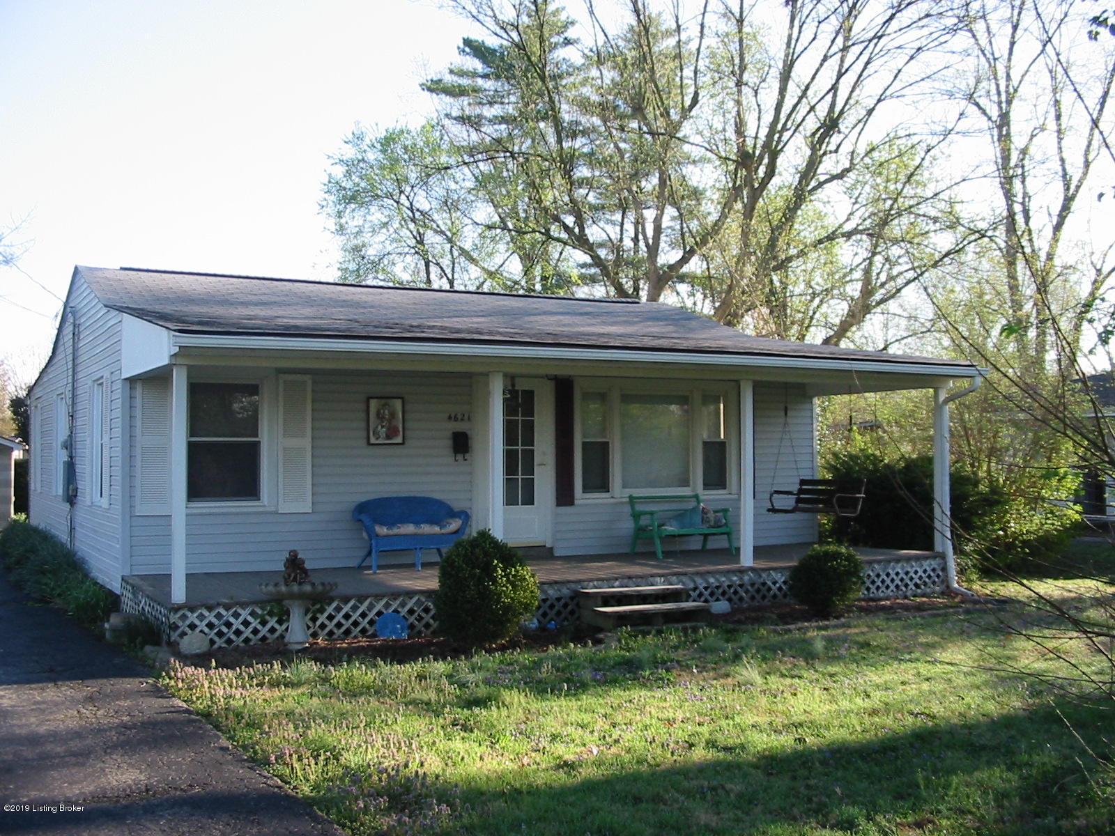 4621 Dover Road Louisville, KY 40216 - Photo 1 of 16 IMG_2864
