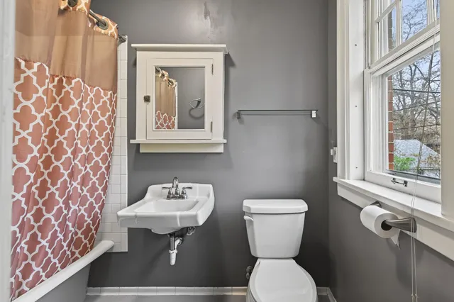 $104,900 | 3909 Aldrich Avenue South, Unit 3, Minneapolis, MN 55409