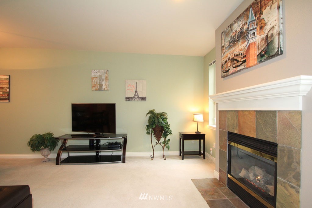 17438 Bothell Way Northeast, Unit C303 Bothell, WA 98011 - Photo 4 of 25