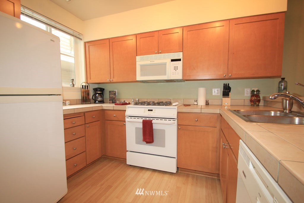 17438 Bothell Way Northeast, Unit C303 Bothell, WA 98011 - Photo 7 of 25