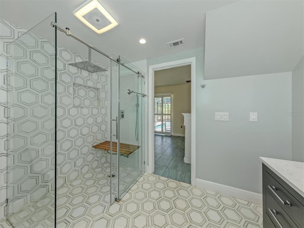 1533 Fundy Road Venice, FL 34293 - Photo 11 of 48