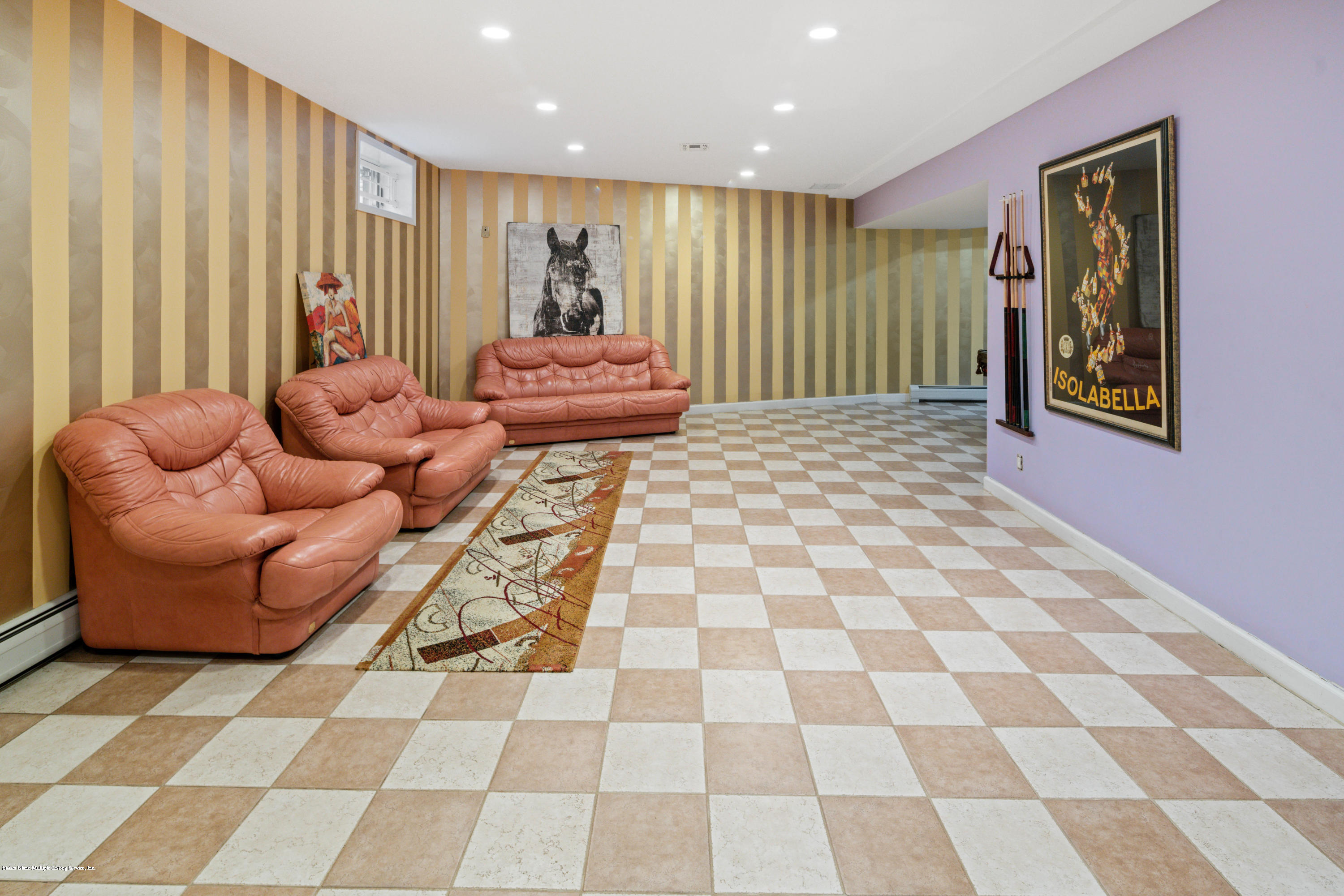 163 4 Corners Road Staten Island, NY 10304 - Photo 29 of 37 Rec Room