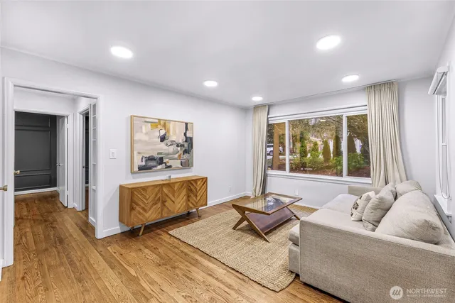 $690,000 | 16040 26th Avenue Northeast, Shoreline, WA 98155