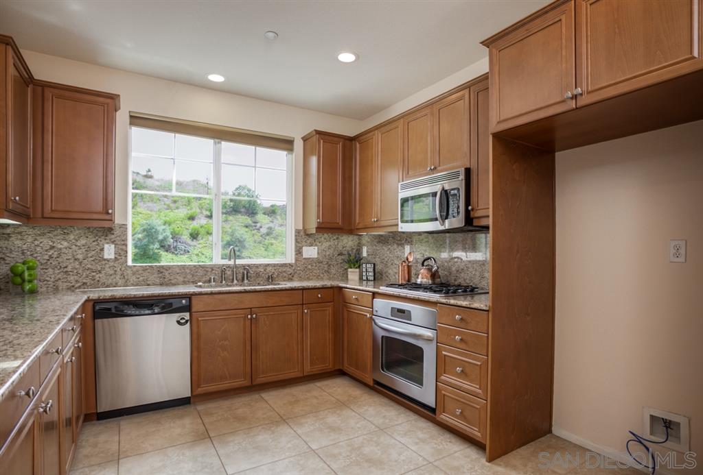 3042 Cole Grade Drive Santee, CA 92071 - Photo 11 of 25