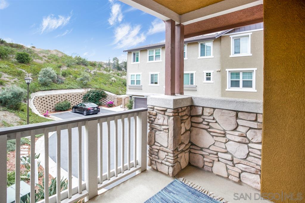 3042 Cole Grade Drive Santee, CA 92071 - Photo 10 of 25