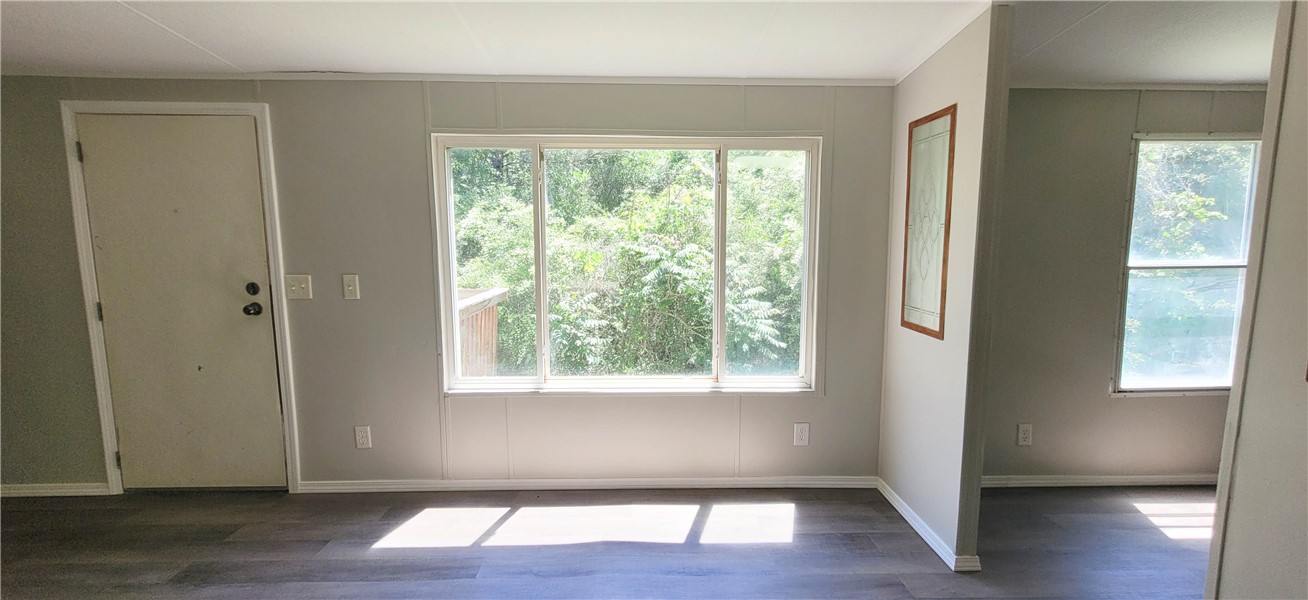 106 Walker Way Drive Seneca, SC 29672 - Photo 4 of 16 Large picture window in the living room.