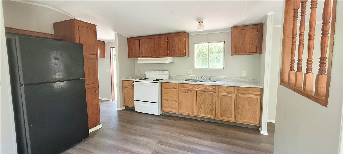 106 Walker Way Drive Seneca, SC 29672 - Photo 5 of 16 Kitchen