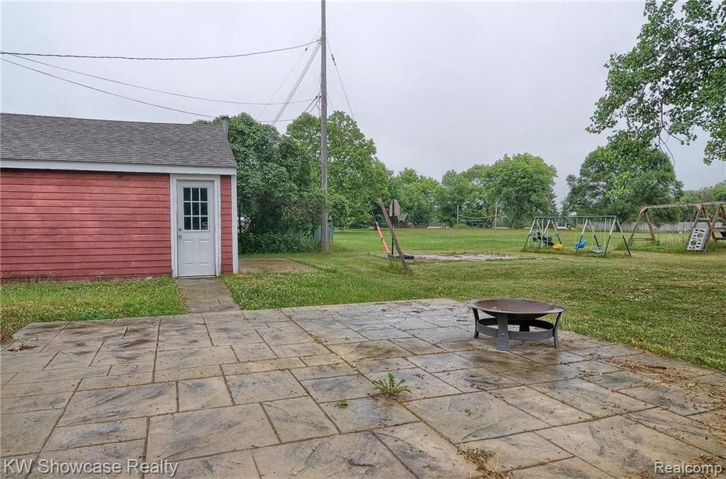 1630 School Road Rochester Hills, MI 48307 - Photo 25 of 26